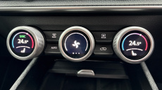 Skoda Superb 2.0 TDI SE Technology 5dr DSG Diesel Estate